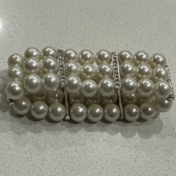 Faux Pearl and Rhinestone Stretch Bracelet - Picture 4 of 6